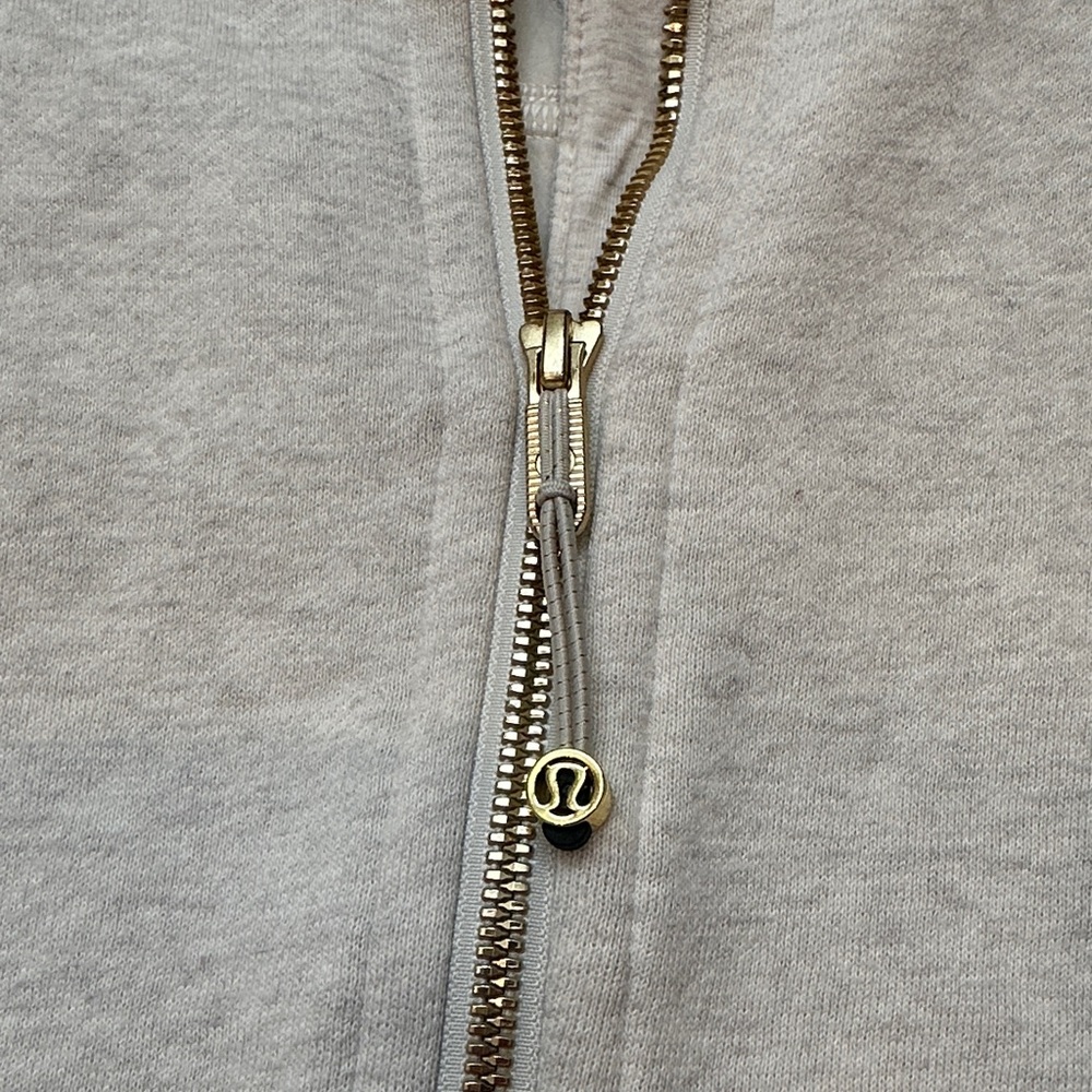 Lululemon Scuba Oversized Funnel-Neck Half
Zip - Picture 2 of 4